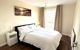 Newly Refurbished Flat In Sutton